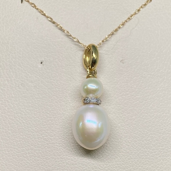 10k Yellow Gold 2 Pearl Diamond Pendant Necklace NEW WITH BOX beautiful 18” - Picture 1 of 4